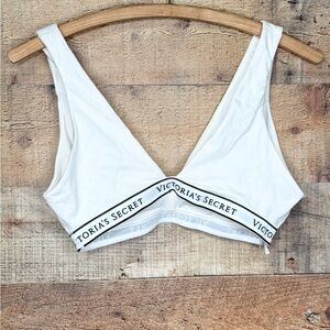 Victorias Secret Medium Bralette White Wireless Pullover Stretch NEW With Tags